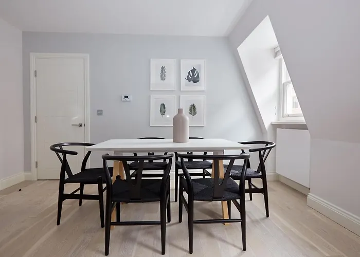 7Vh Virginia House, 31 Bloomsbury Way By City Living London